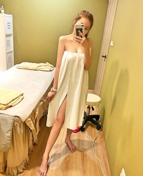 Romania - escort Jelenia Góra