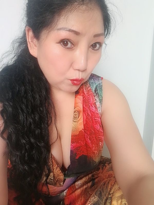 Adelfina - escort Kędzierzyn-Koźle