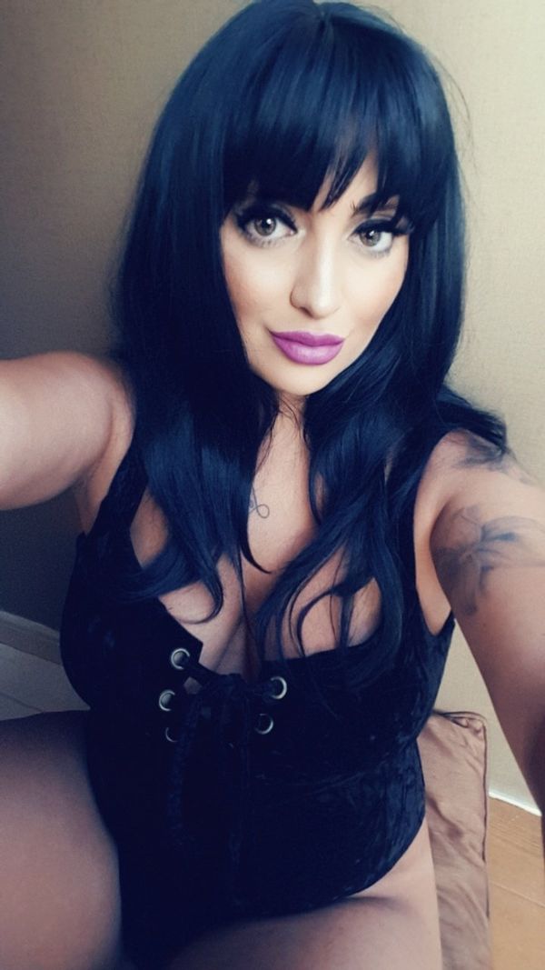 Linda - escort Jelenia Góra